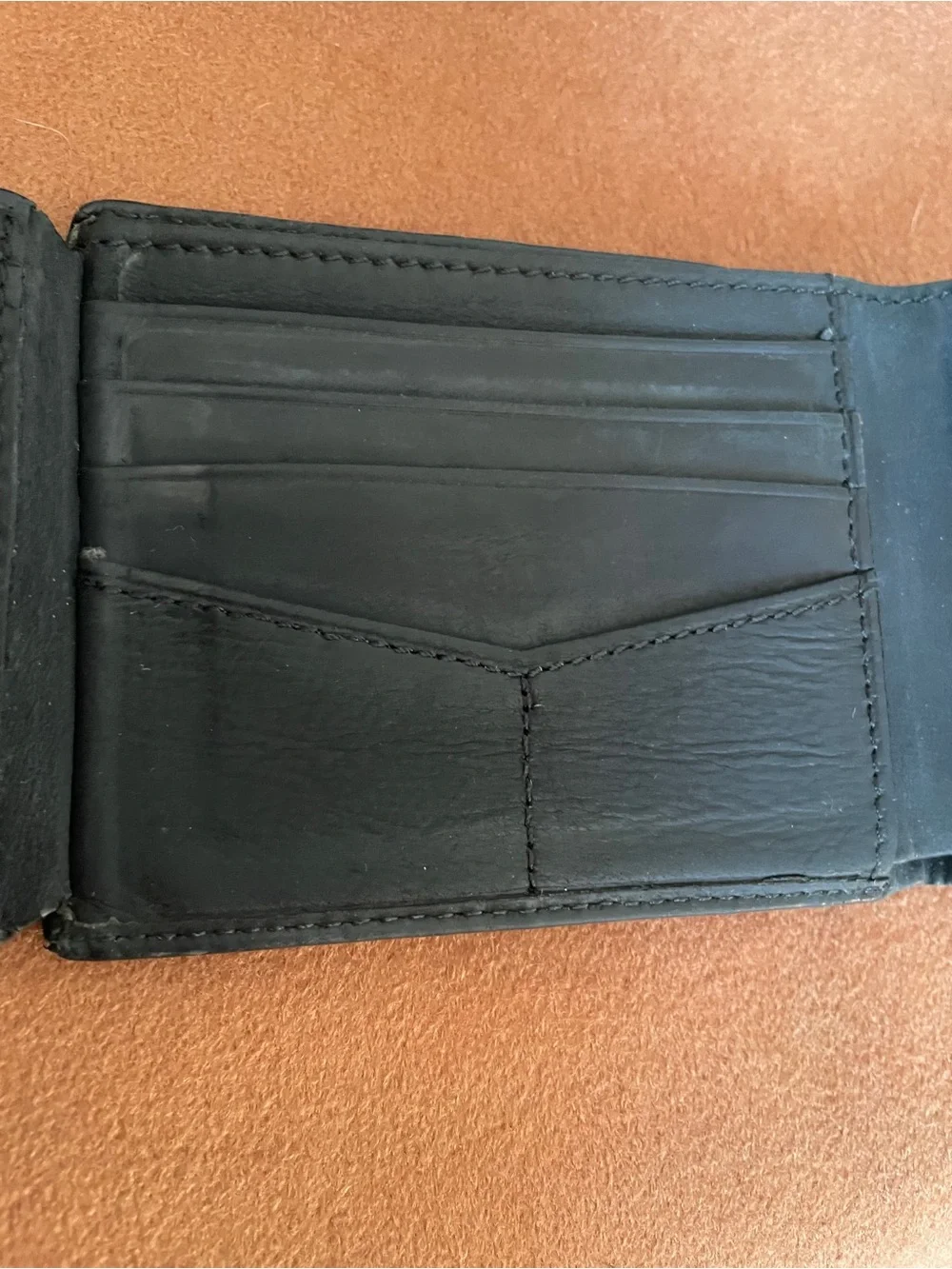 Fossil Brand Men’s Leather Bifold Quinn Wallet with Flip ID Window Black / Brown